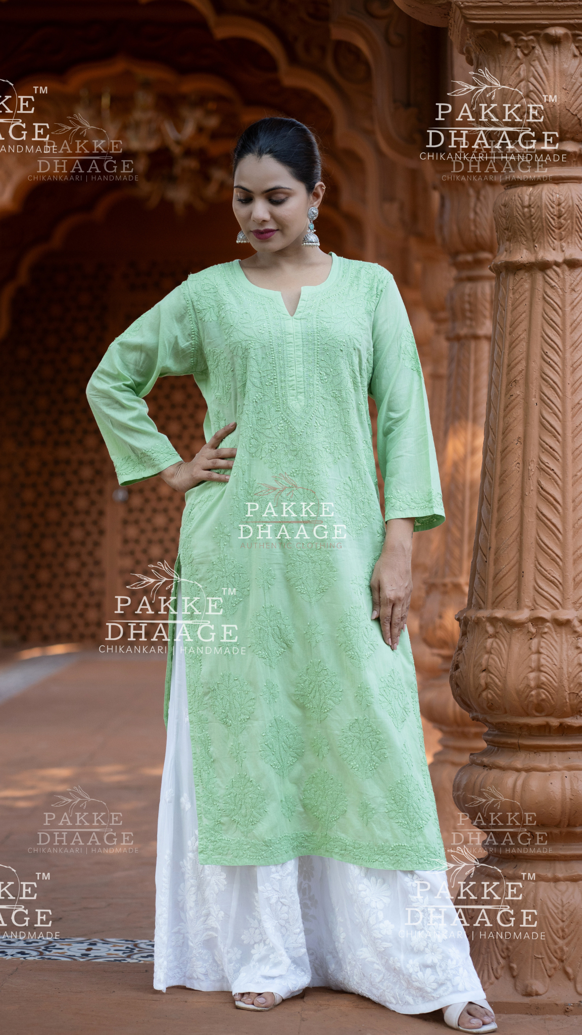 Zarah Pure Mulmul Chikankari Kurta - Tomatillo Green