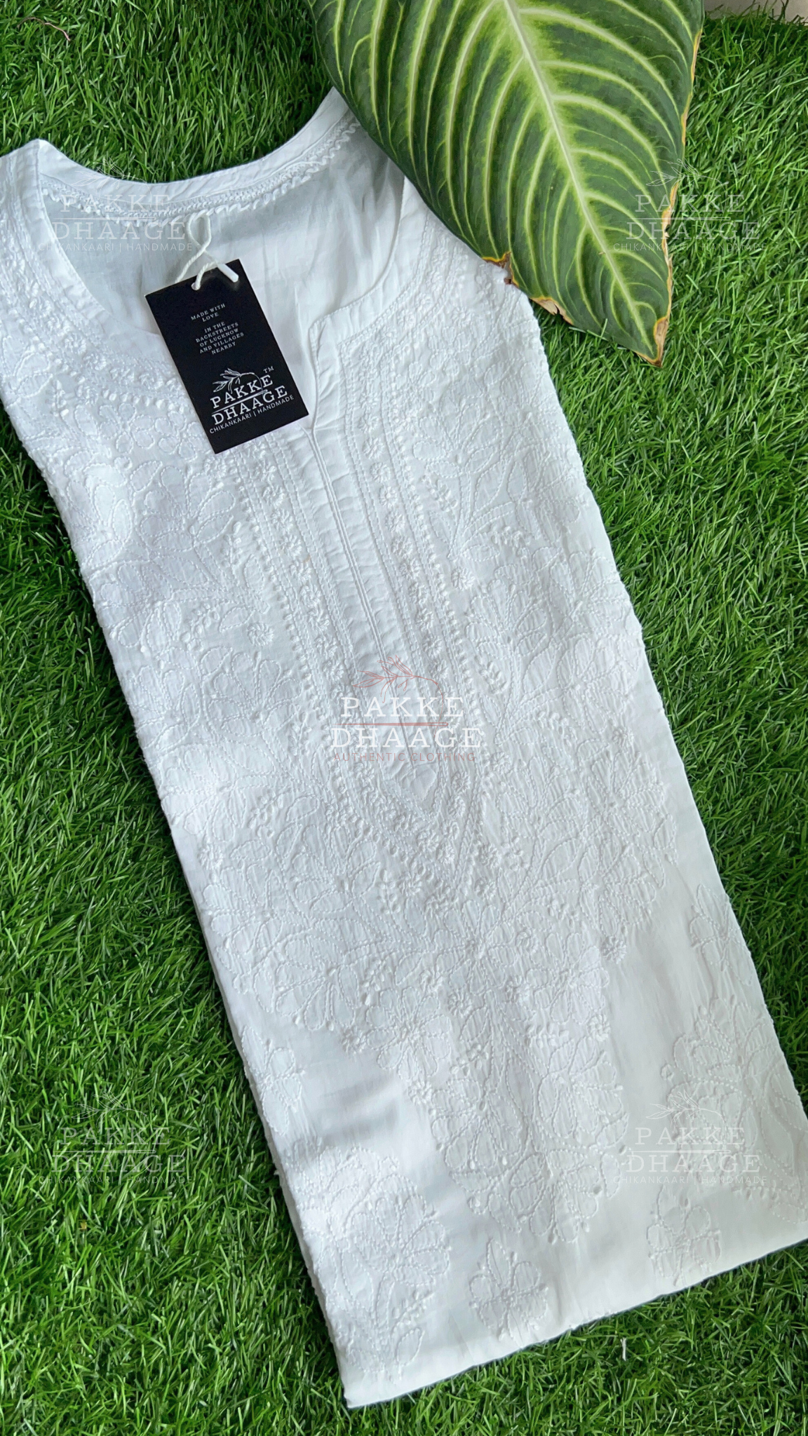 Zarah Pure Mulmul Chikankari Kurta - Moonlight White