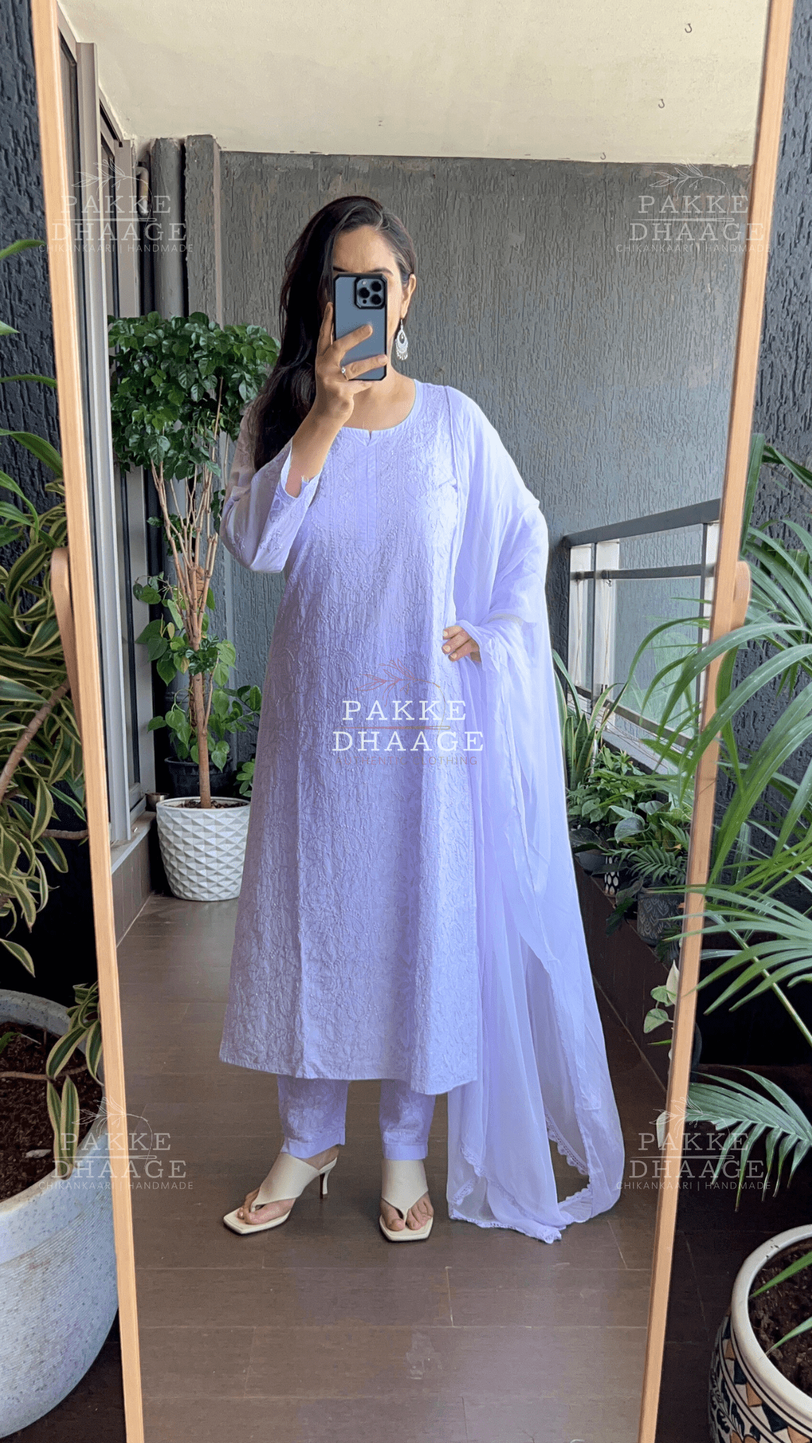 Inayat Resham Dhaaga Mulmul Kurta & Kurta Sets - Lilac