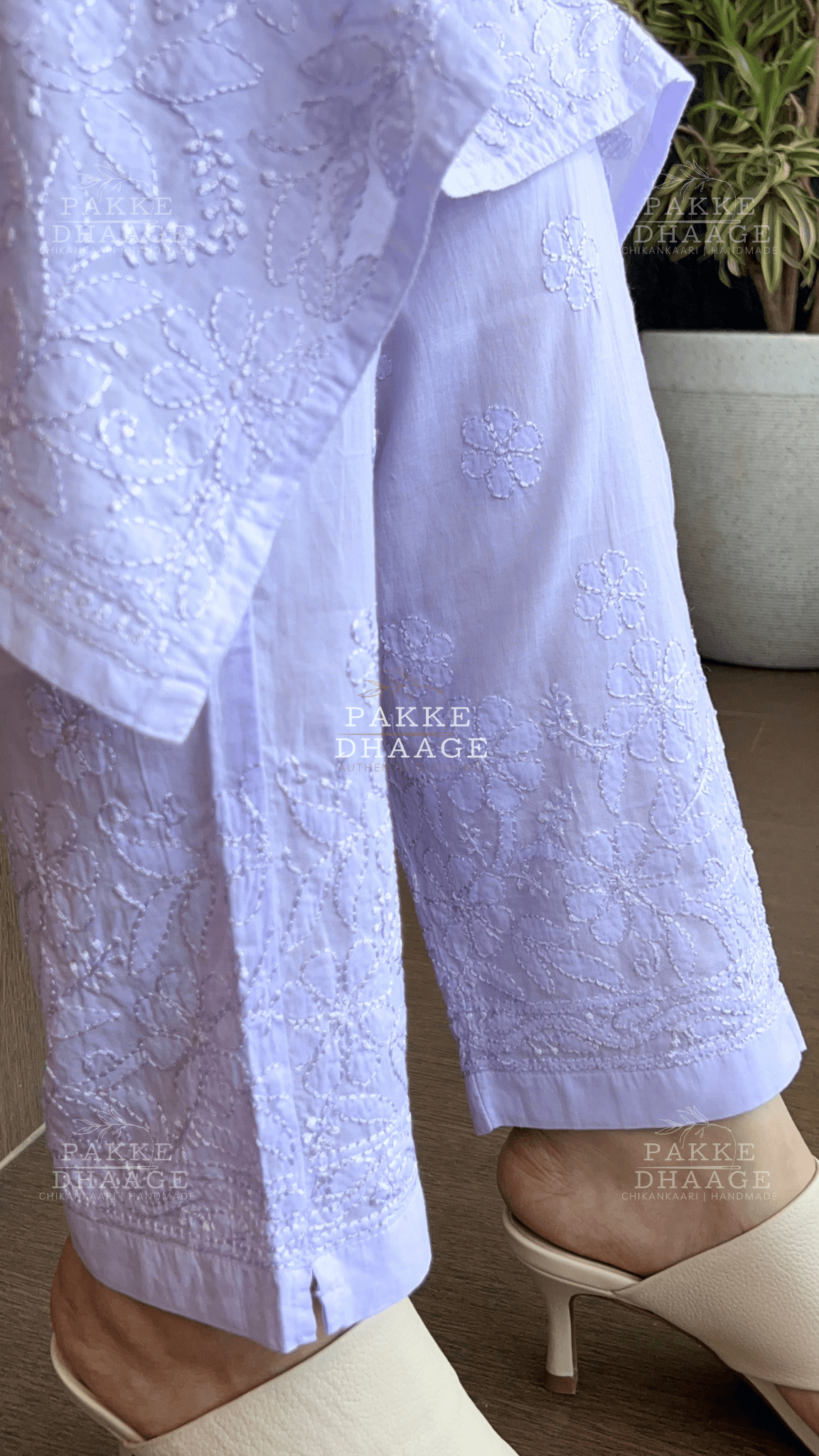 Inayat Resham Dhaaga Mulmul Kurta & Kurta Sets - Lilac