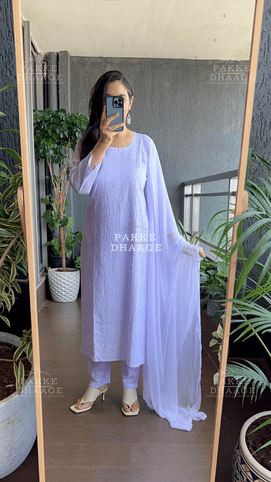 Inayat Resham Dhaaga Mulmul Kurta & Kurta Sets - Lilac