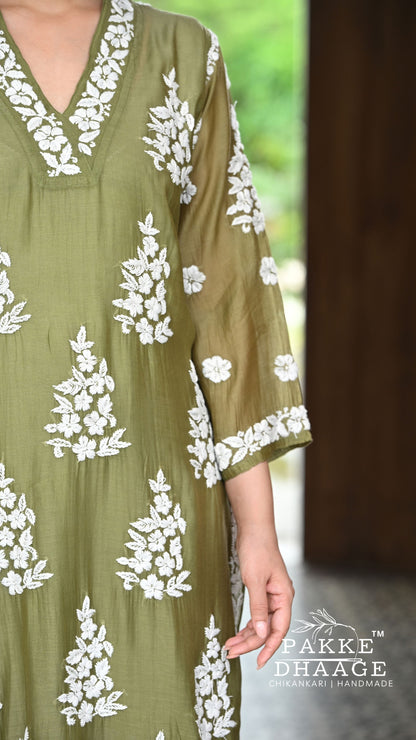 Alizeh Pure Chanderi 4-pc Chikankari Sets Olive Green