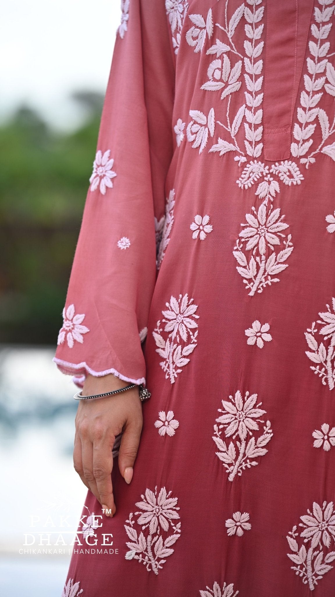 Falak Cutwork Pure Muslin Ombre Kurta Set with Dupatta 3-Pc Set - Ombre Peach