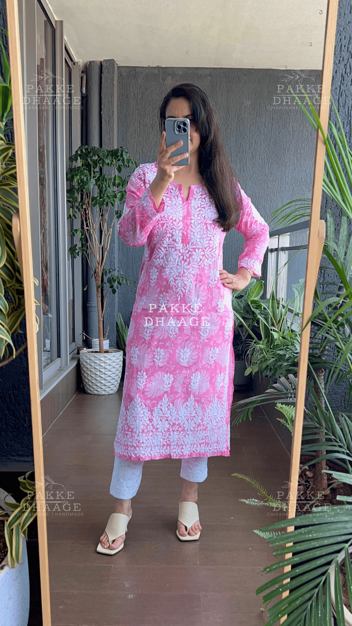 Gulnar Printed Mulmul Kurta - Pink