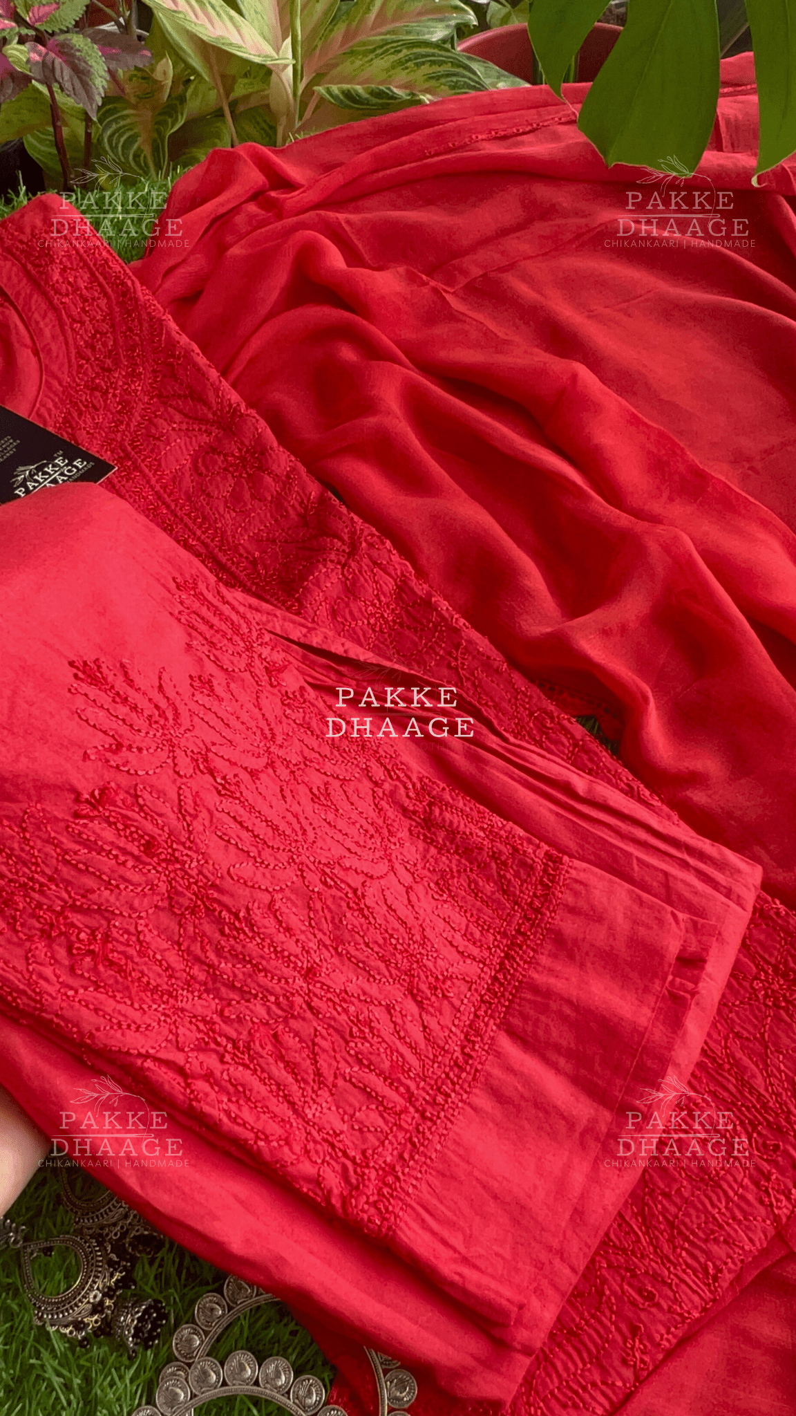 Inayat Resham Dhaaga Mulmul Kurta & Kurta Sets - Lady In Red