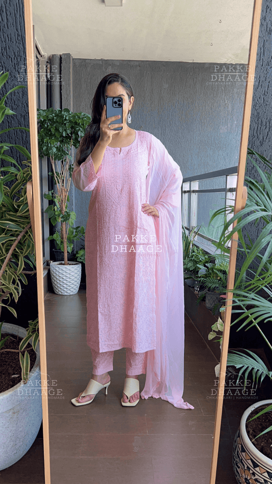Inayat Resham Dhaaga Mulmul Kurta & Kurta Sets - Peach Pearl