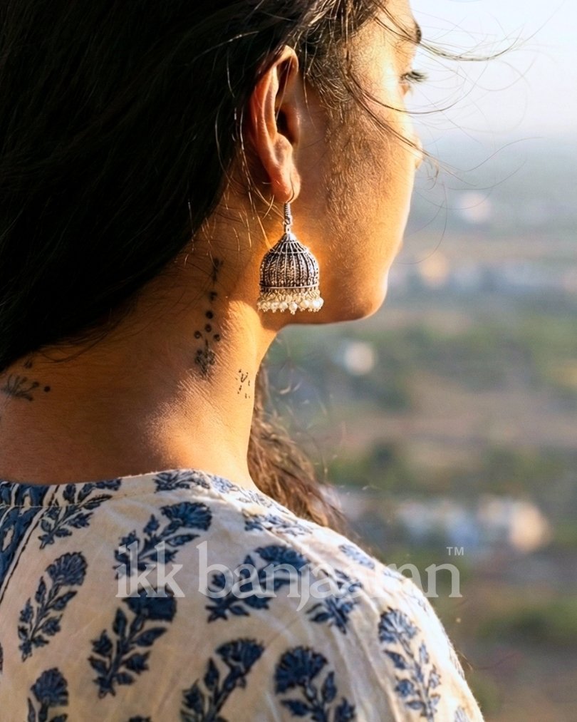 Khaar Jhumkas – Pakke Dhaage