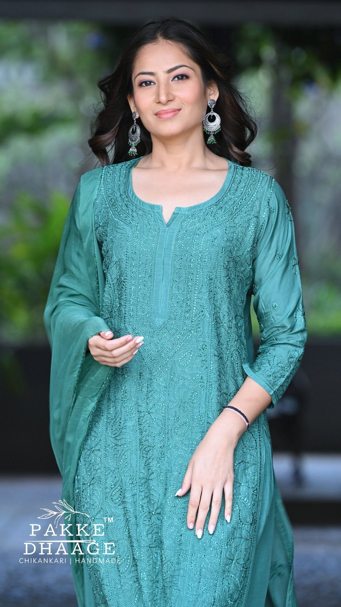Sarah Resham Dhaaga Pure Muslin Kurta & Kurta Sets - Emerald Green