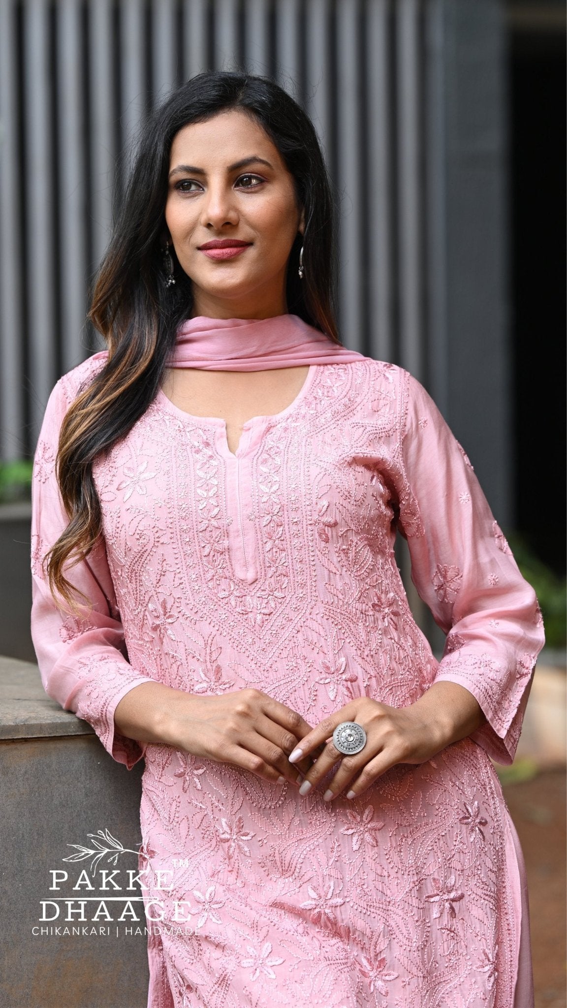 Sarah Resham Dhaaga Pure Muslin Kurta & Kurta Sets - Rose Gold