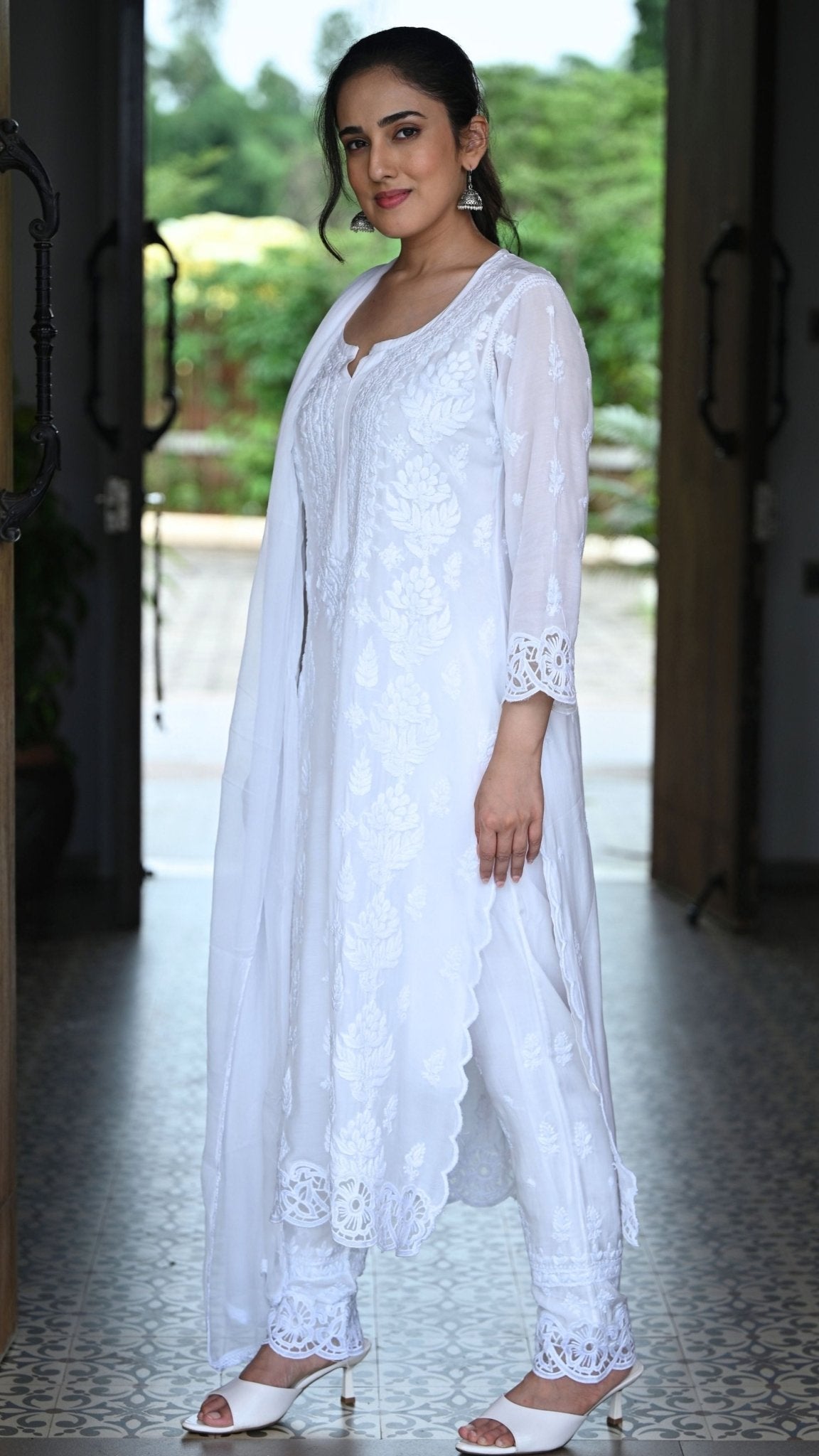Zeenat Chikankari Lace Cutwork Kurta Set with Dupatta 3-Pc Set - Crystal White